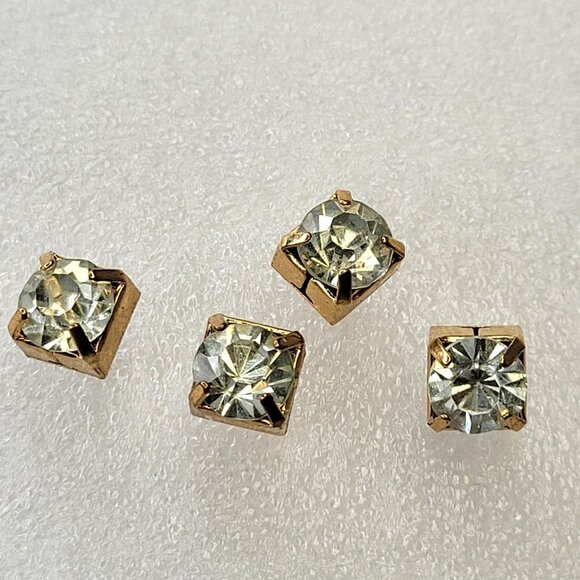 Square Shaped Prong Stud Mini Earrings - Picture 2 of 13